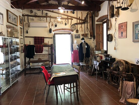 Museo Etonico Arbresh景点图片
