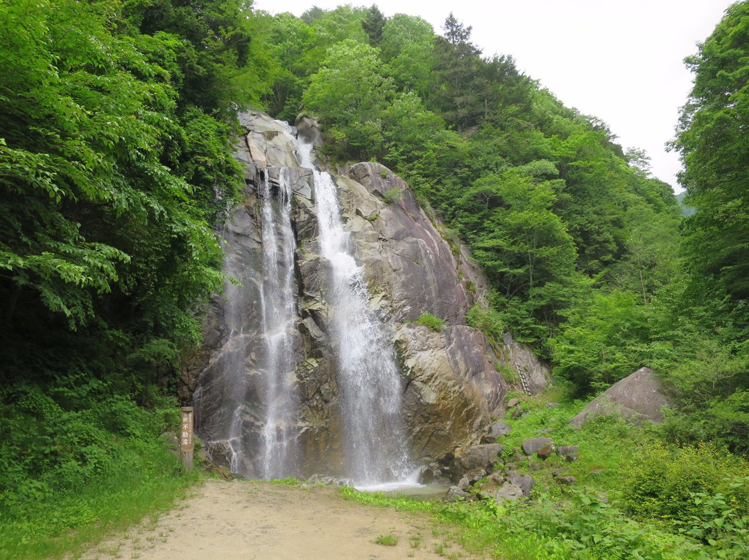 下伊那郡旅游景点-Fudo Falls