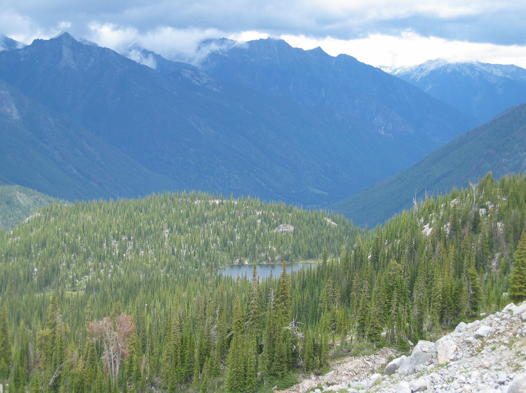 Lemon Creek旅游景点-Kootenay Lake