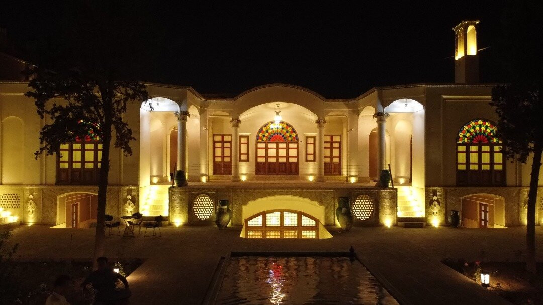 Qamsar酒店住宿-Mandegar Palace