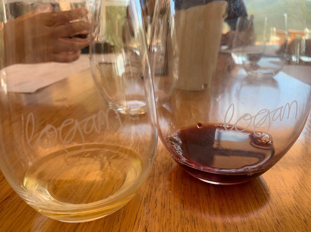 Logan Wines-Apple Tree Flat必去景点