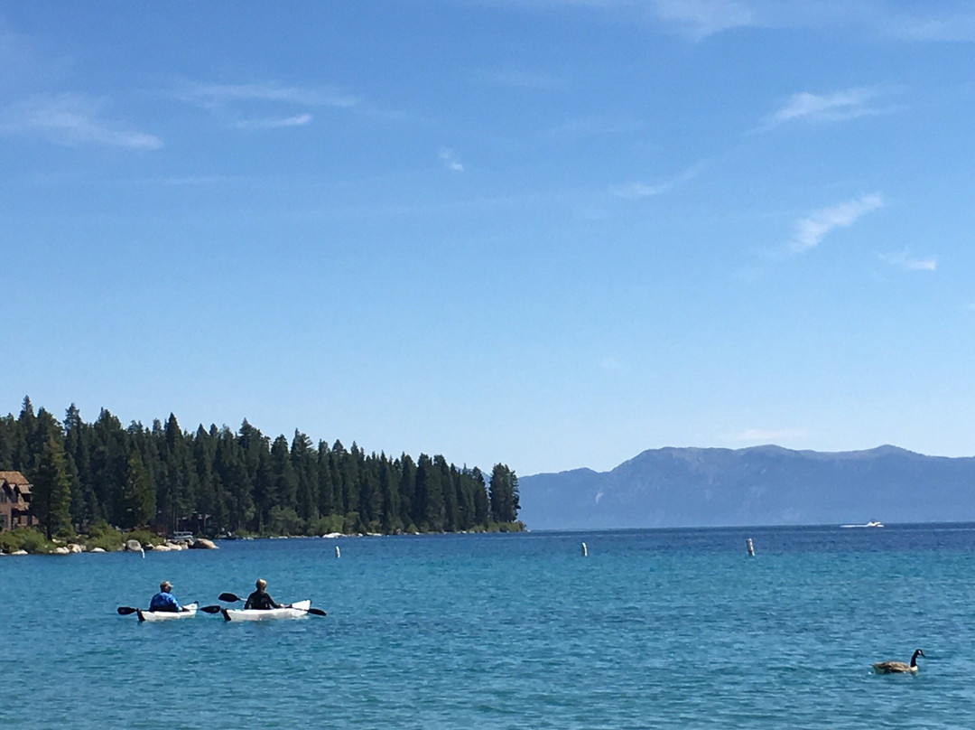 Meeks Bay Beach景点图片