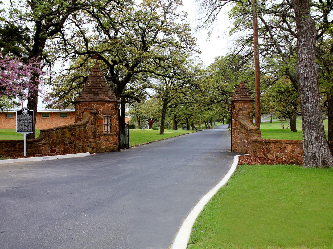 德克萨斯州旅游景点-Top O' Hill Terrace