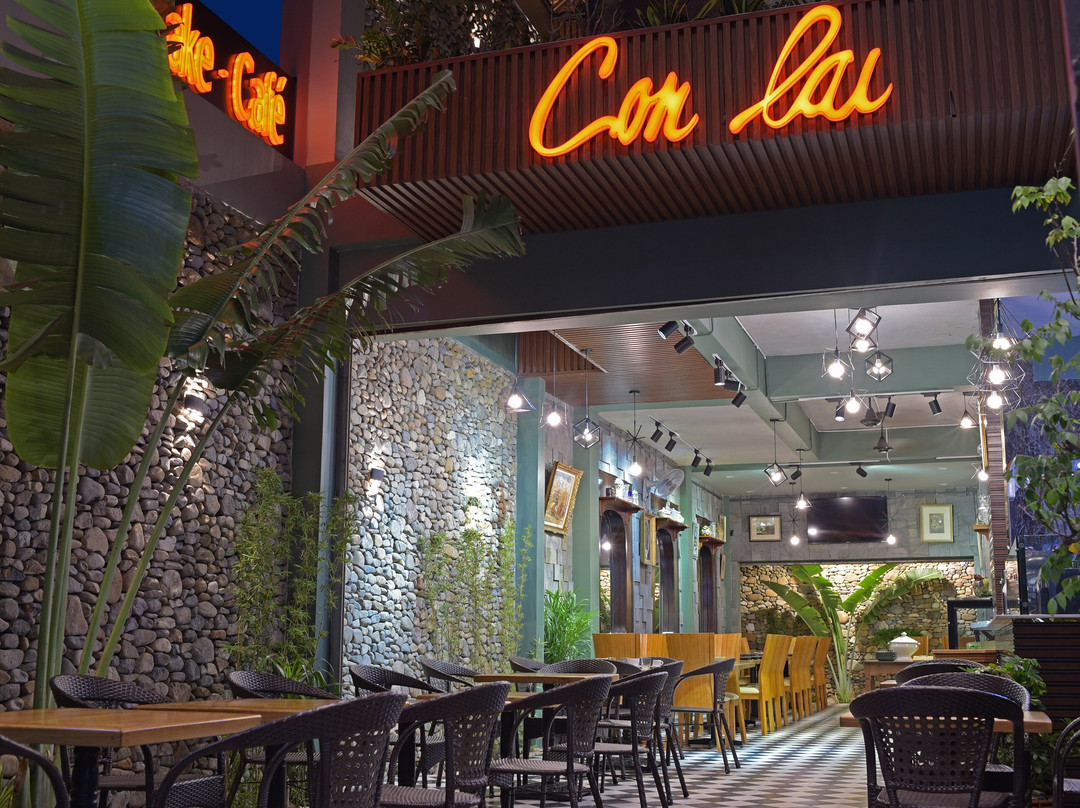 Con Lai Restaurant