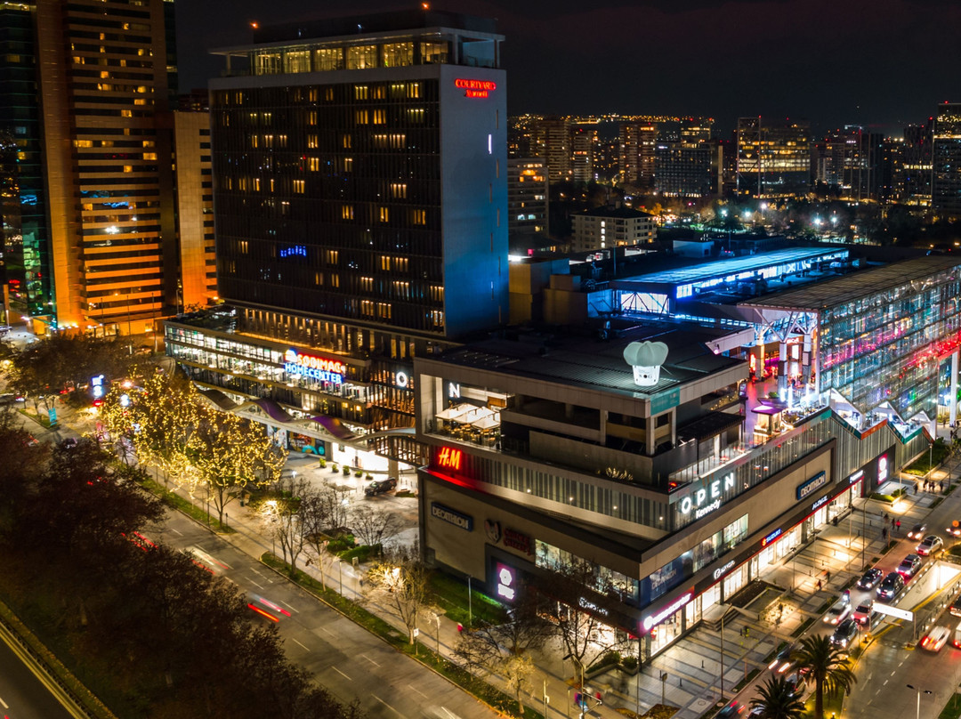 Courtyard by Marriott Santiago Las Condes主图