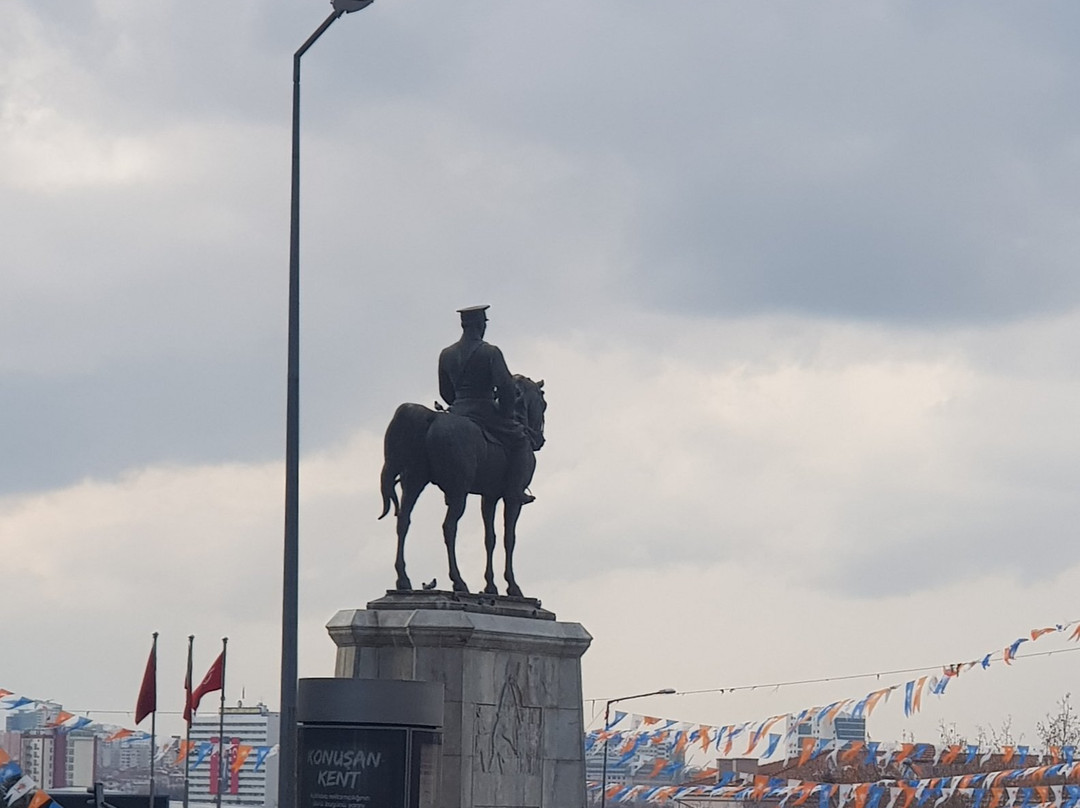Equestrian Statue of Kemal Ataturk-安卡拉必去景点