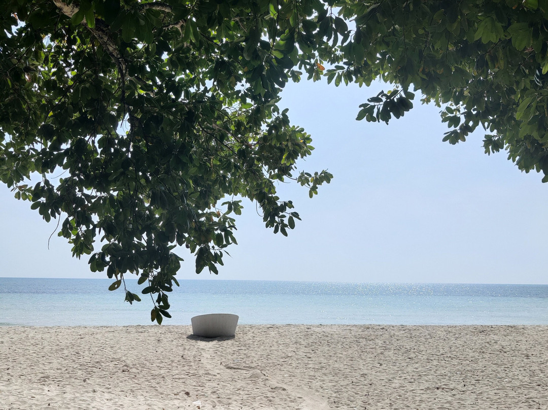 门卓海洋度假酒店主图