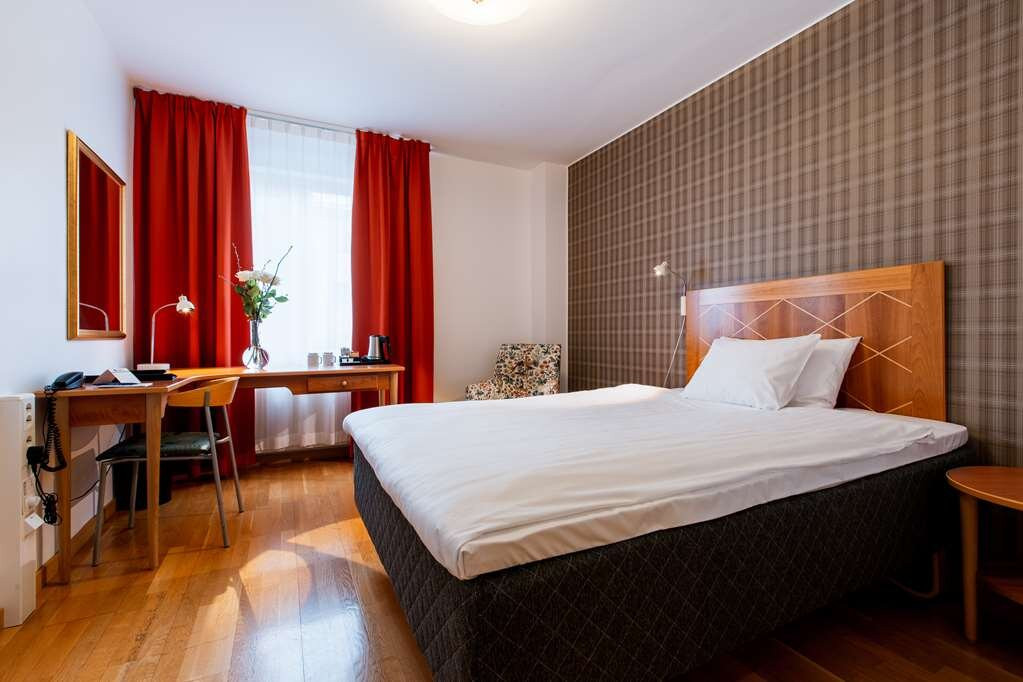 Sure Stay Hotel Esplanade Rooms & Longstay主图