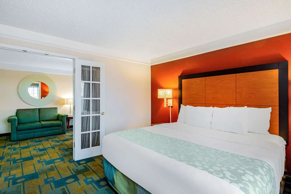 La Quinta Inn & Suites by Wyndham Fremont / Silicon Valley