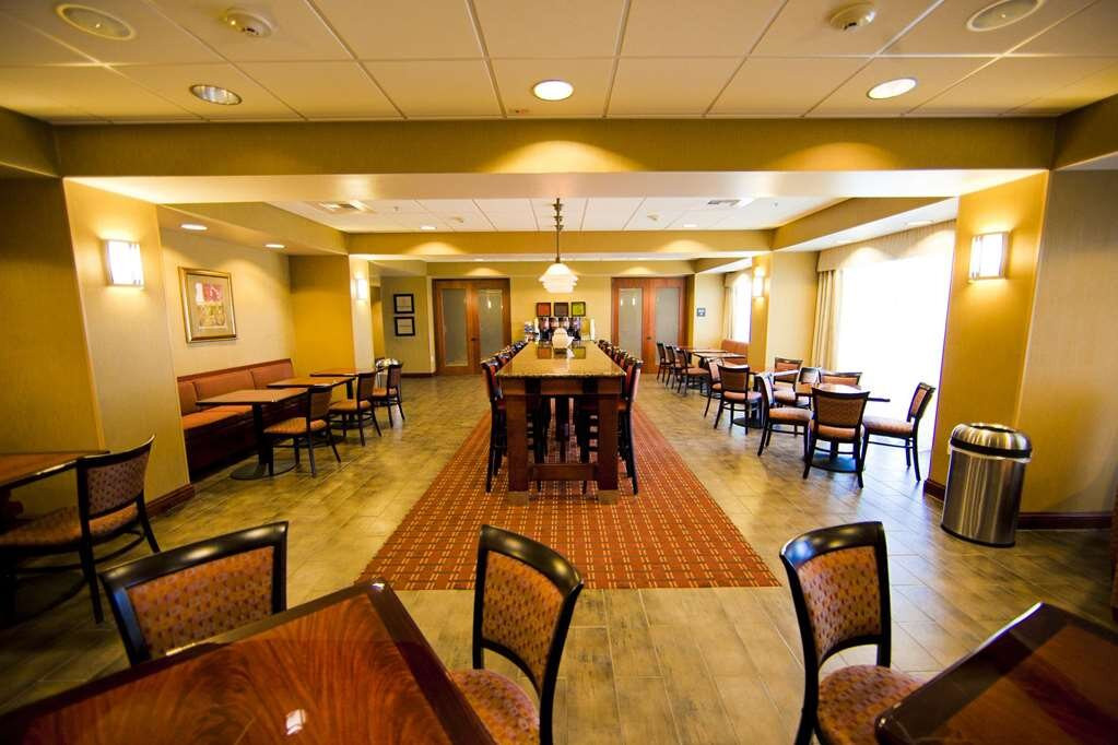 Hampton Inn Ellensburg主图