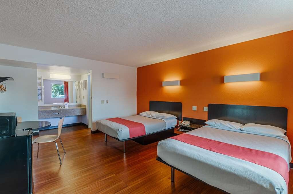 Motel 6 Winchester主图