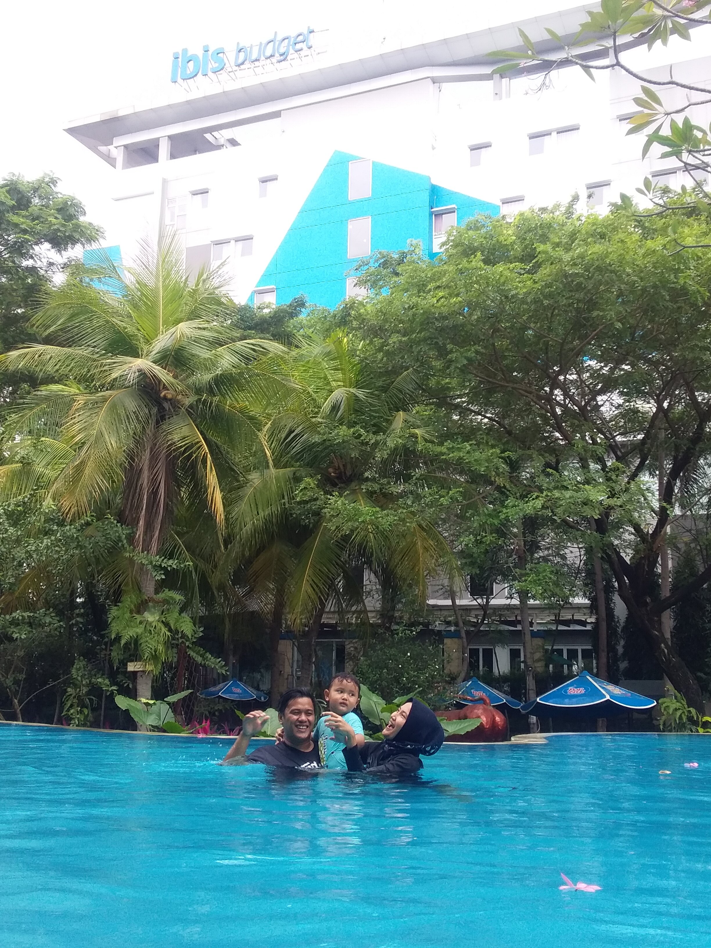 西卡朗节庆宜必思快捷酒店-官方