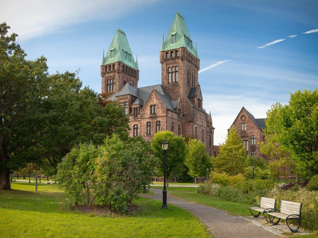 The Richardson Hotel