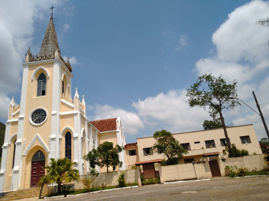 Santa Isabel de Hungria Church-Caxambu必去景点