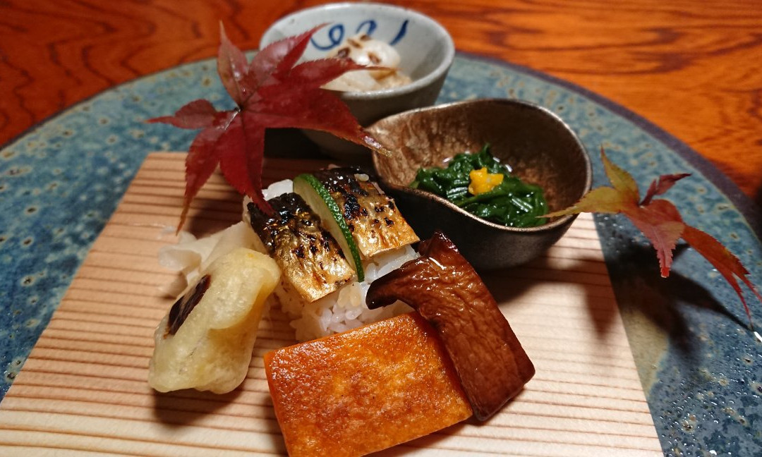 希那文酒店主图