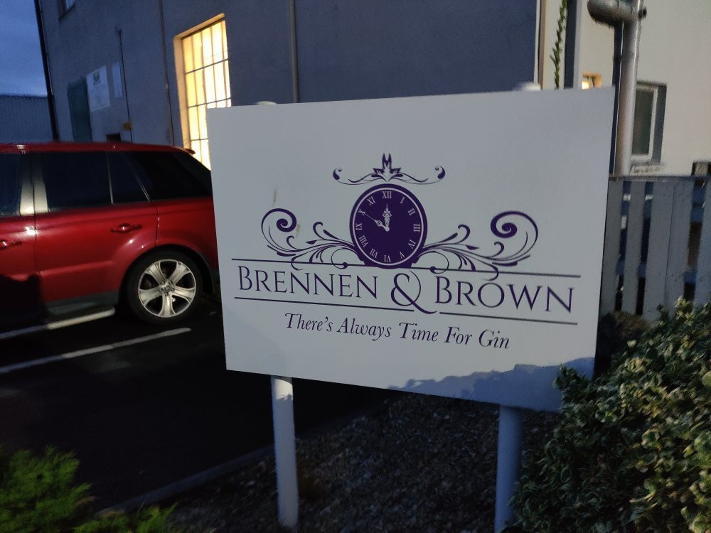 Brennen & Brown景点图片