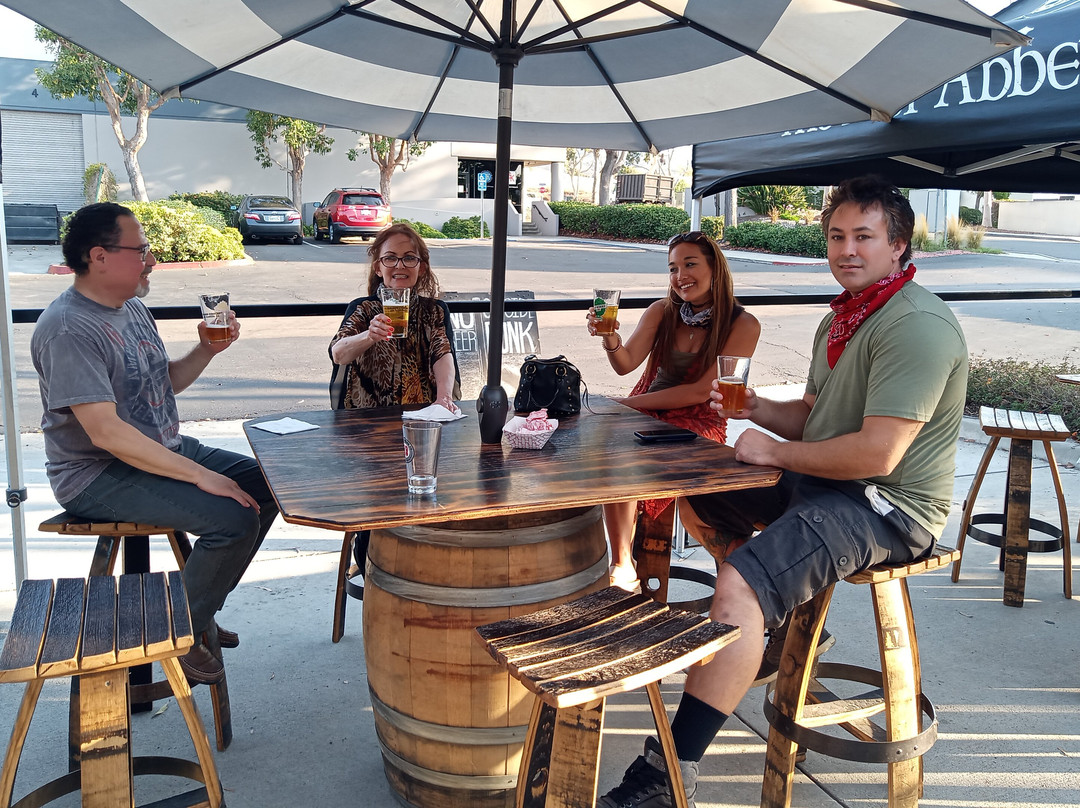 Hidden Barrel Tours-埃斯孔迪多必去景点