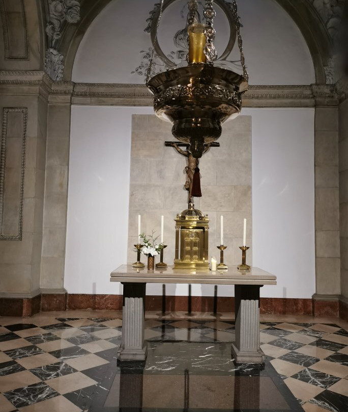 Monasterio de San Pelayo-奥维耶多必去景点