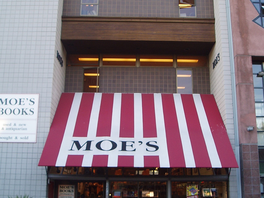 Moe's Books景点图片