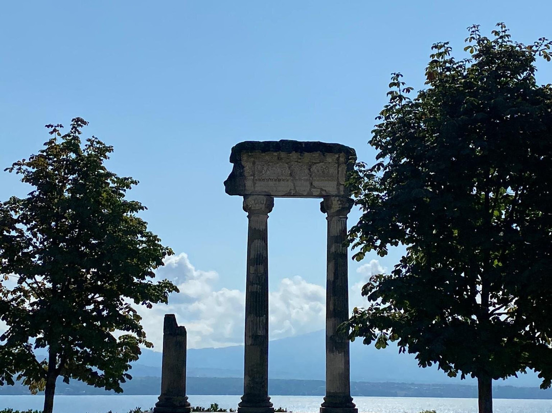 Roman Columns-尼永必去景点