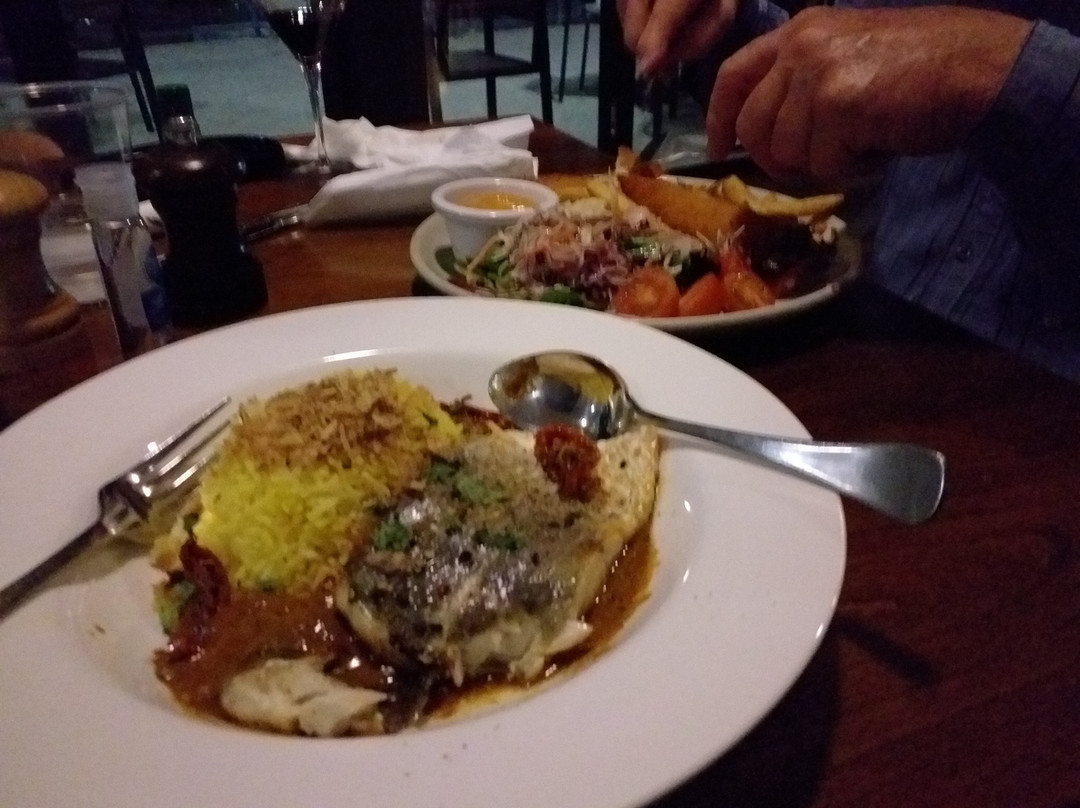 赛普拉斯湖盛橡度假酒店主图