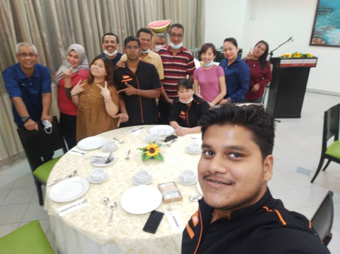 荣耀海滩度假村主图