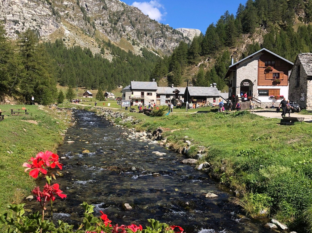 Lago delle Streghe-Alpe Devero必去景点