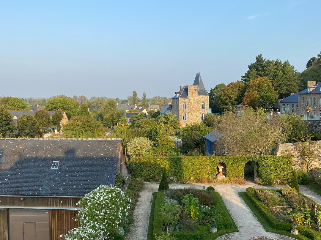 Le Jardin des Simples主图