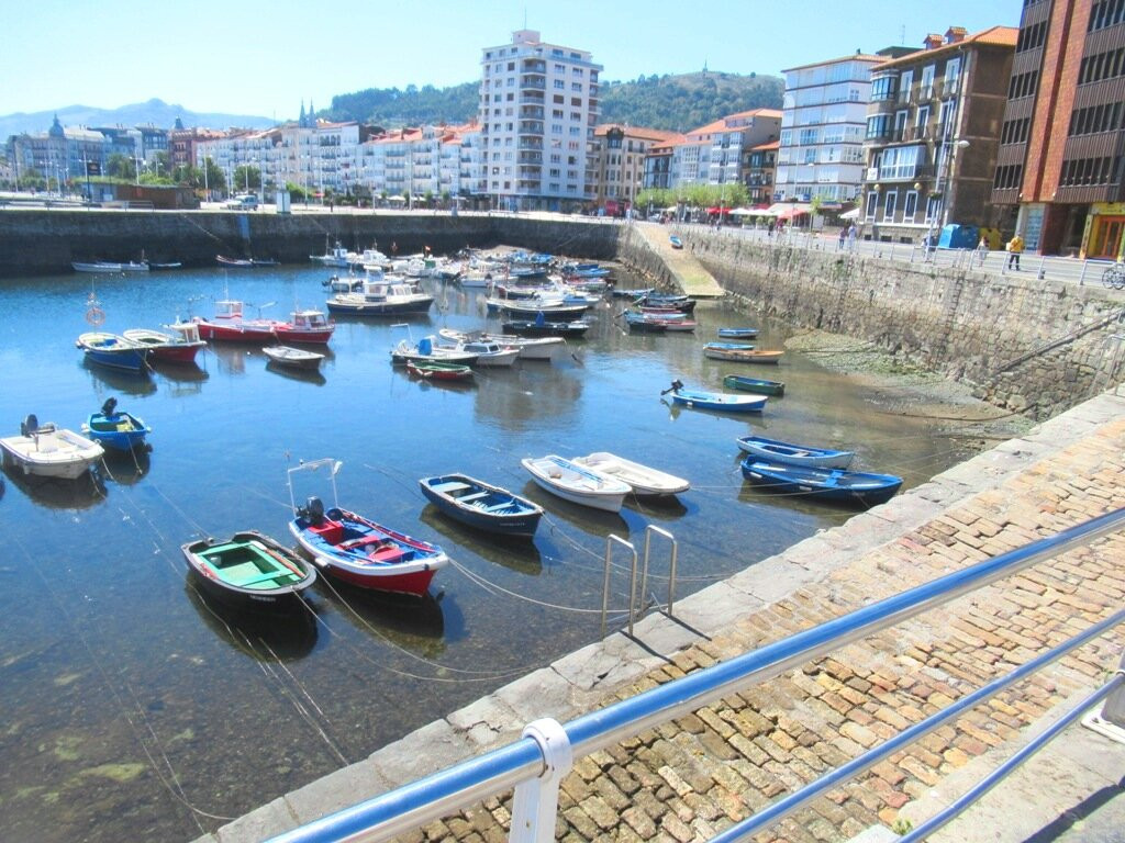 Plaza Del Ayuntamiento-Castro Urdiales必去景点