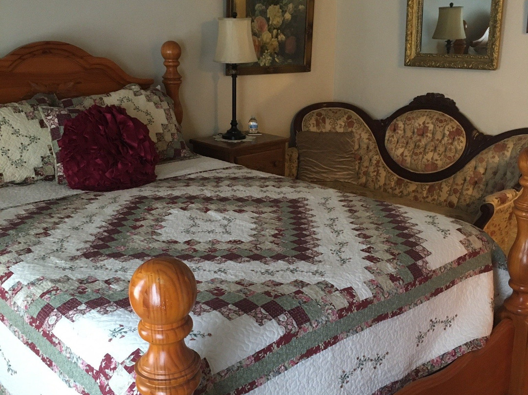 Grand Victorian Inn主图