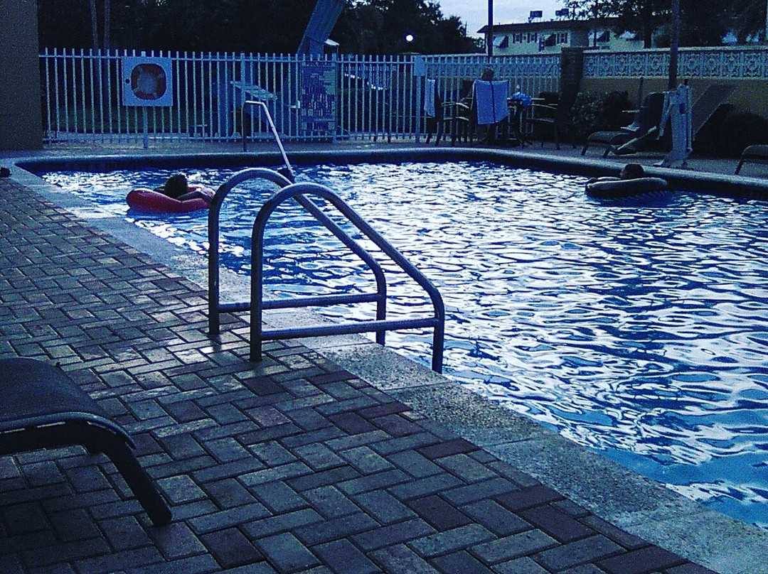 Quality Inn & Suites Airport Cruise Port Hollywood主图