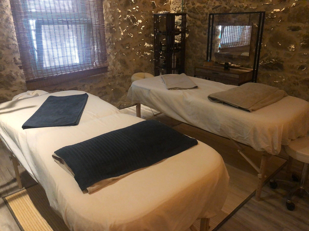 Massage Philosophy-Palaiochora必去景点