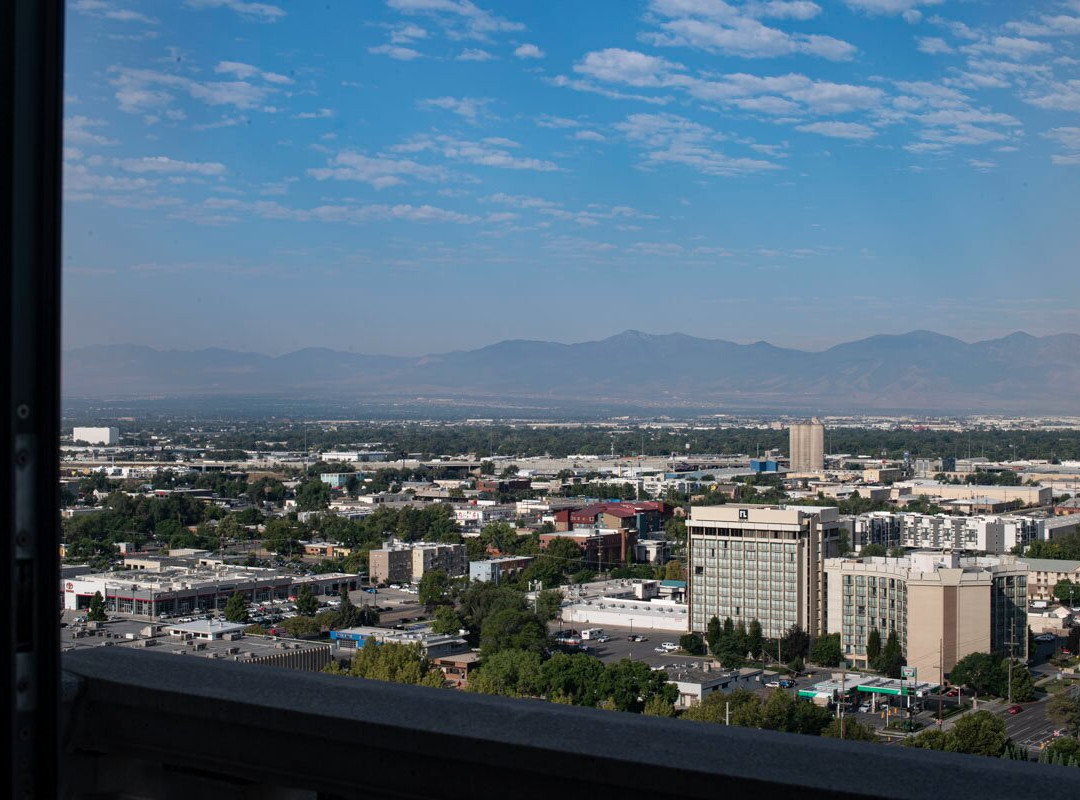 美国大酒店主图