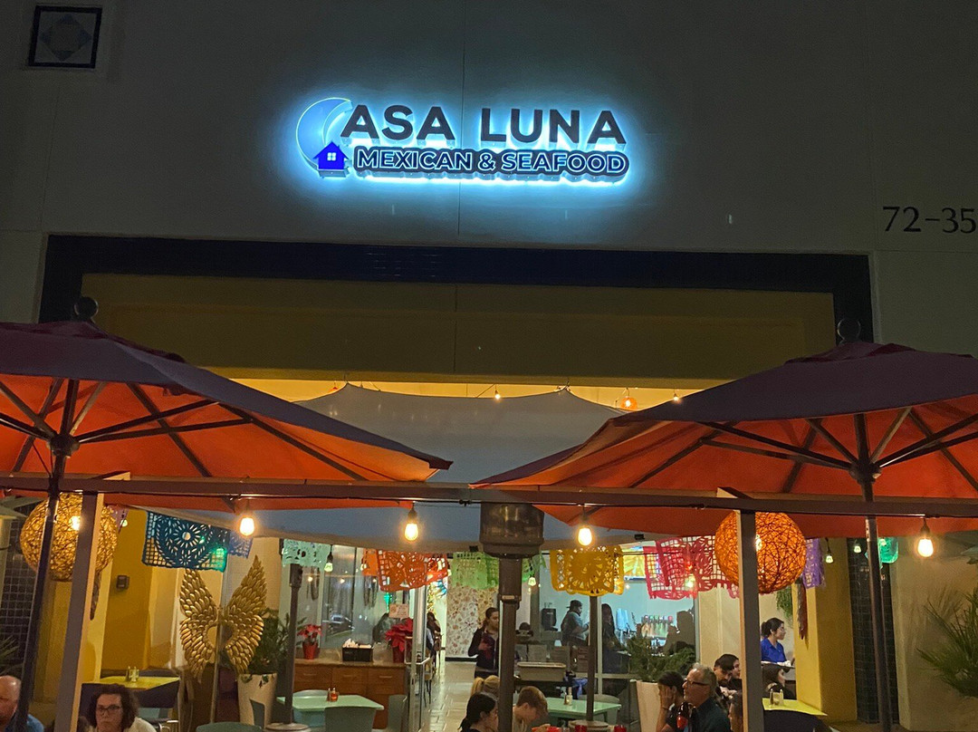 Casa Luna Mexican & Seafood