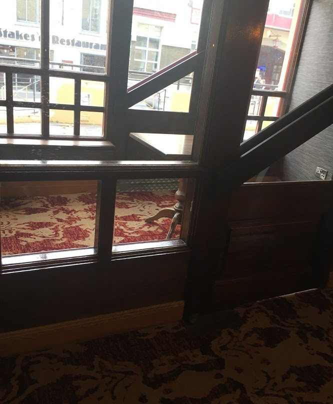 The Holyrood Hotel - Blue River Leisure Centre主图