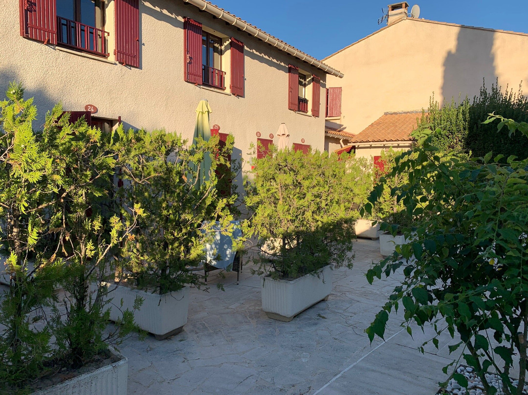 Le Mas des Amandiers主图