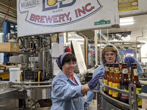 Happy Times Tours & Experiences-密尔沃基必去景点