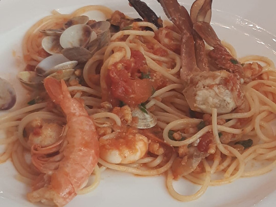 阿里斯酒店主图