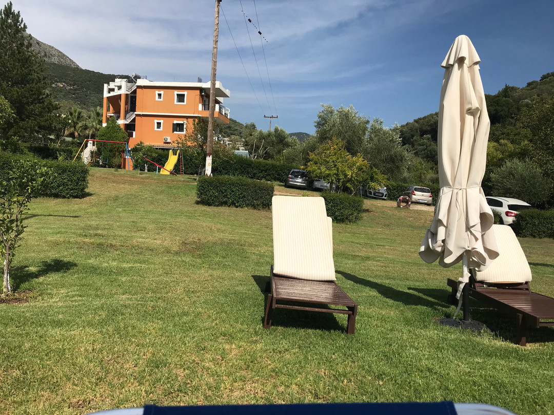 Donatos Apartments & Studios主图