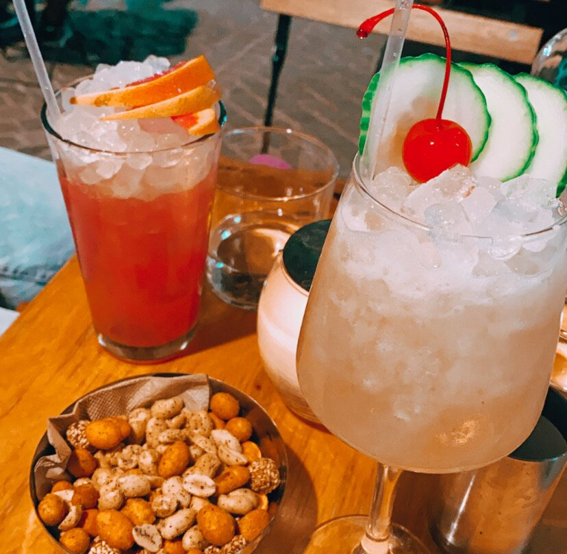 Peacock Tail Bar-干尼亚必去景点