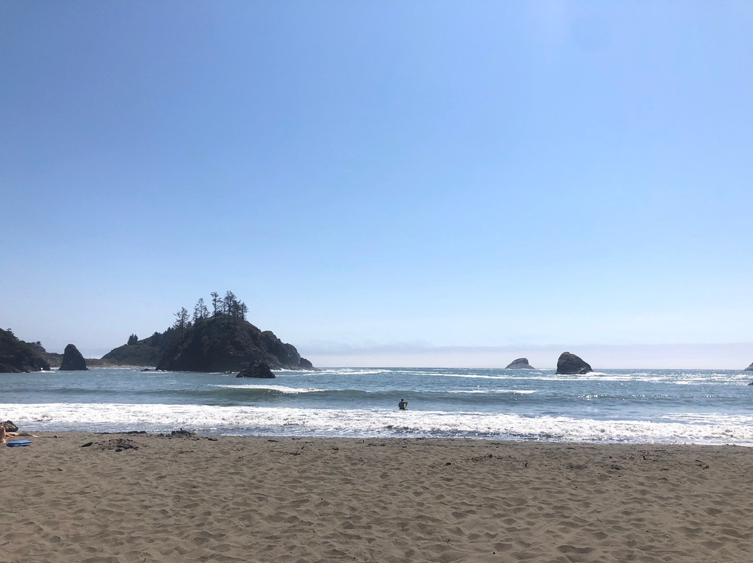 College Cove Beach景点图片
