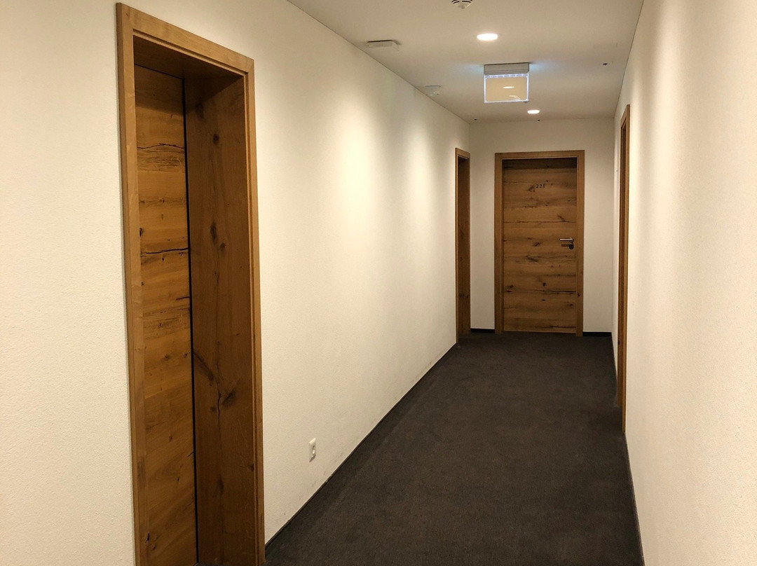 Hotel/ Restaurant Crown主图