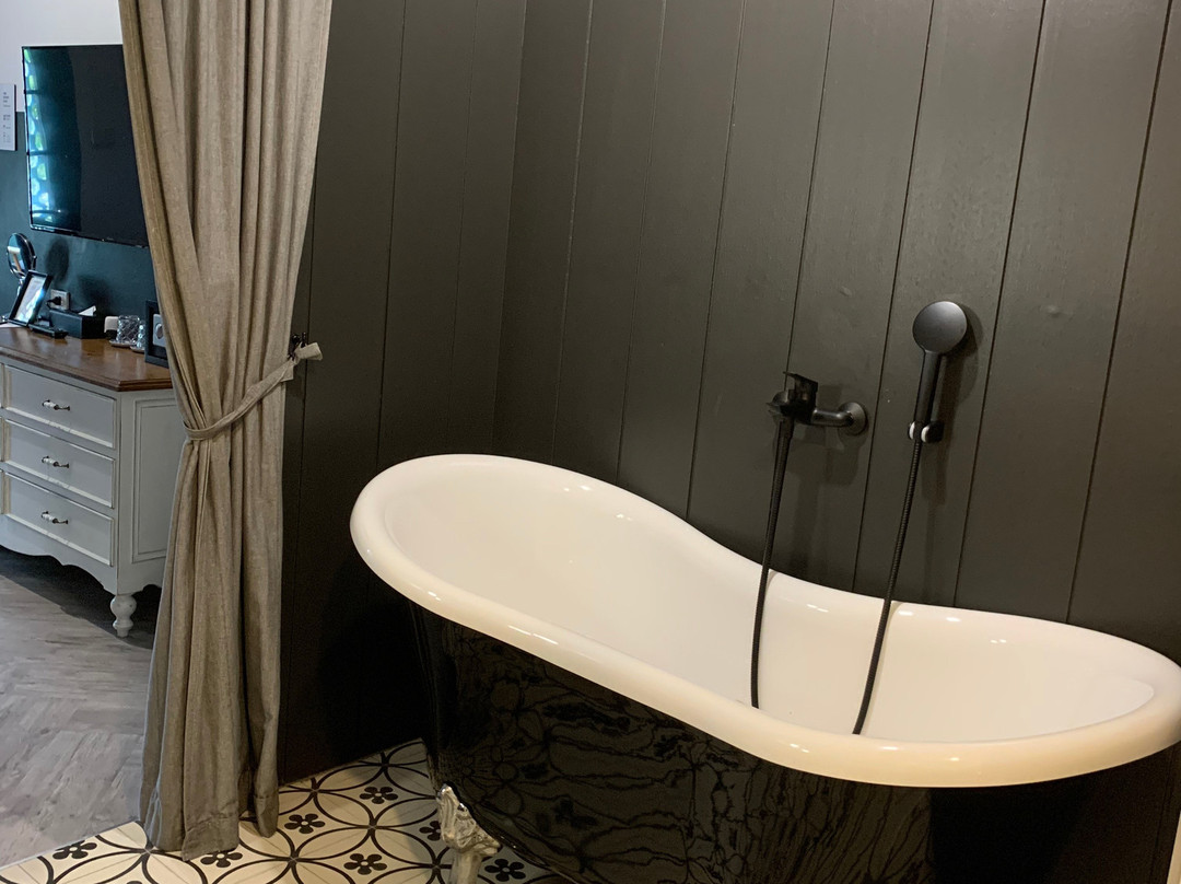 Blu Monkey Boutique Phuket Town主图