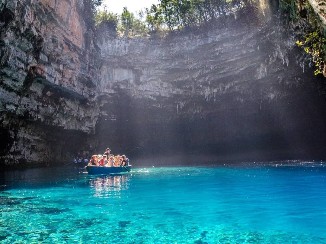 Melissani Cave-Karavomylos必去景点