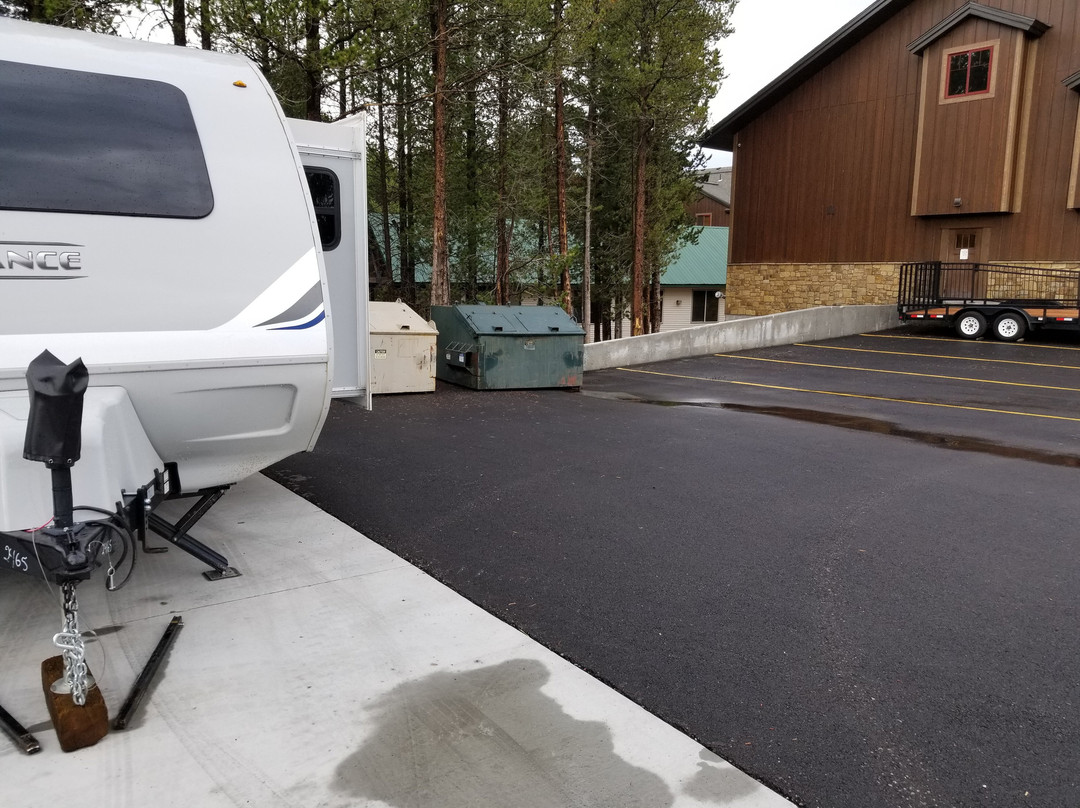 萨特尔山度假酒店主图