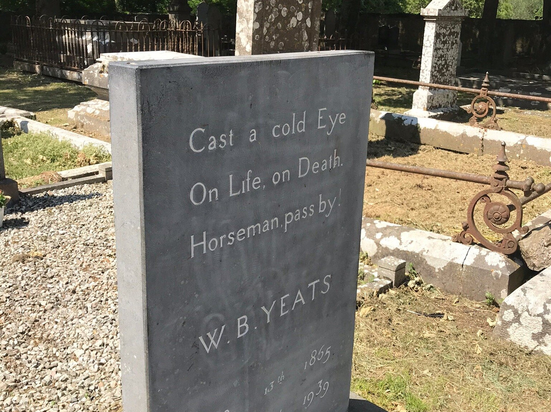 Yeats's Grave-Drumcliff必去景点