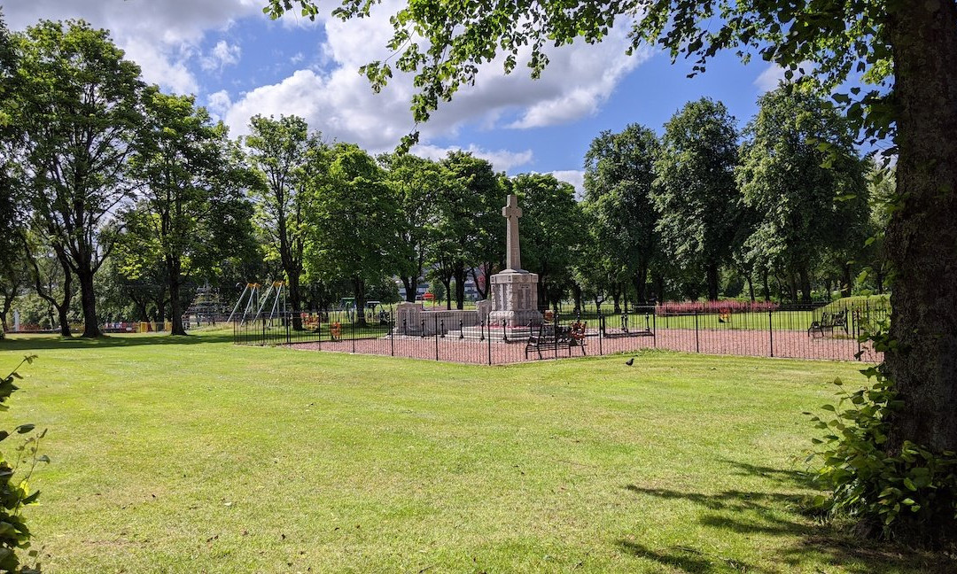 Barrhead War Memorial景点图片