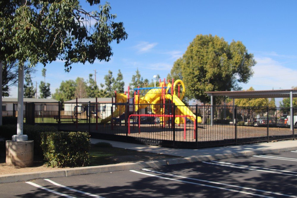 Corona Friends Church-科罗纳必去景点