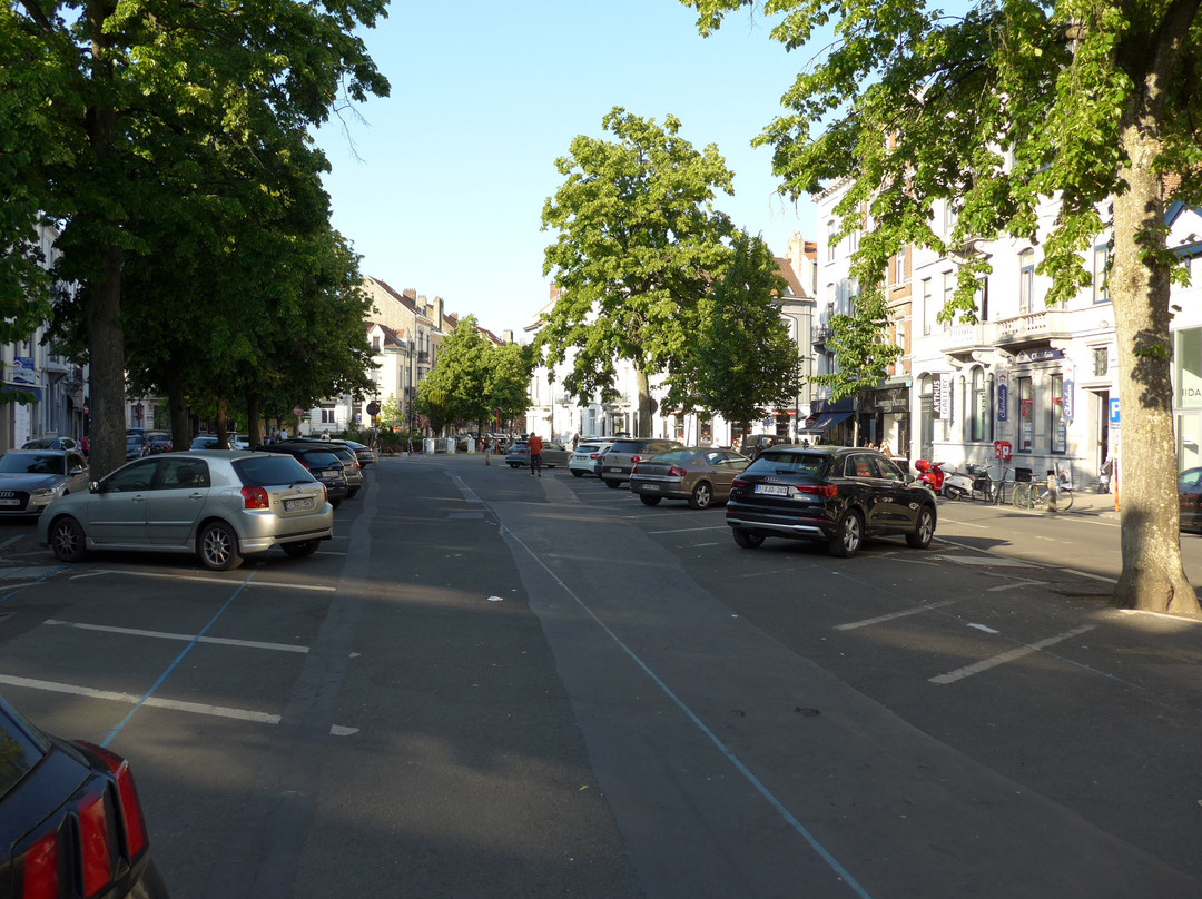 Place du Châtelain-伊克塞尔必去景点