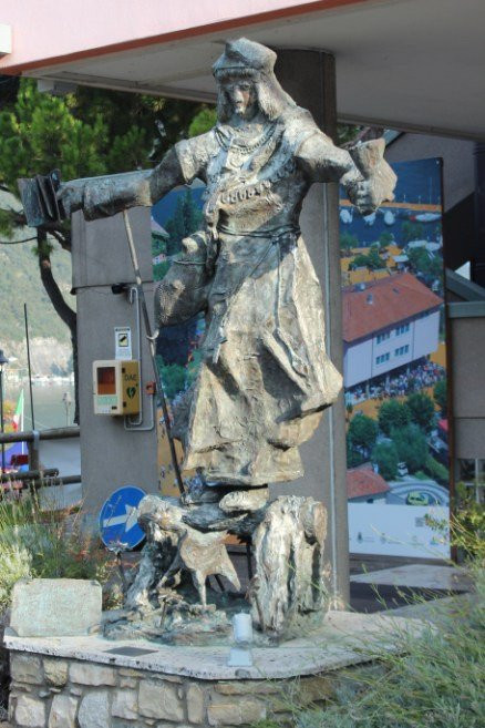 Statua di Teofilo Folengo景点图片